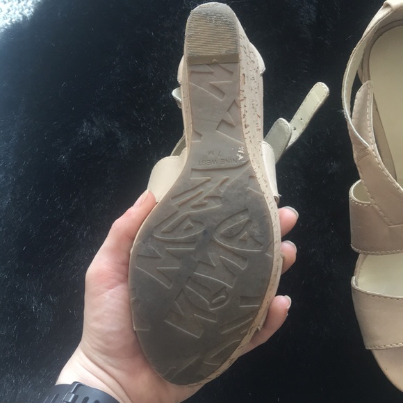 NINE WEST - Picture 6 of 6